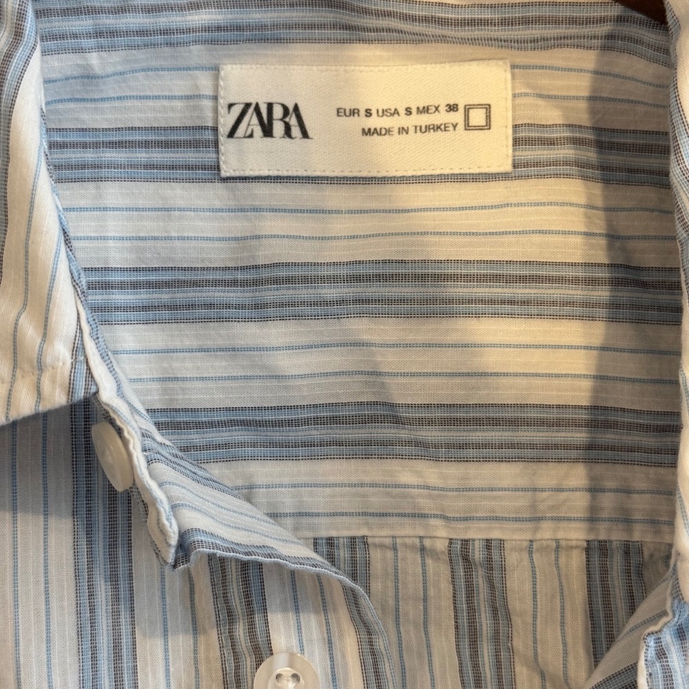 Mens ZARA oversized button up, size small - Picture 3 of 4